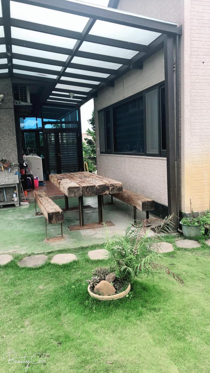Ferienwohnung Weiden House Luodong Exterior foto