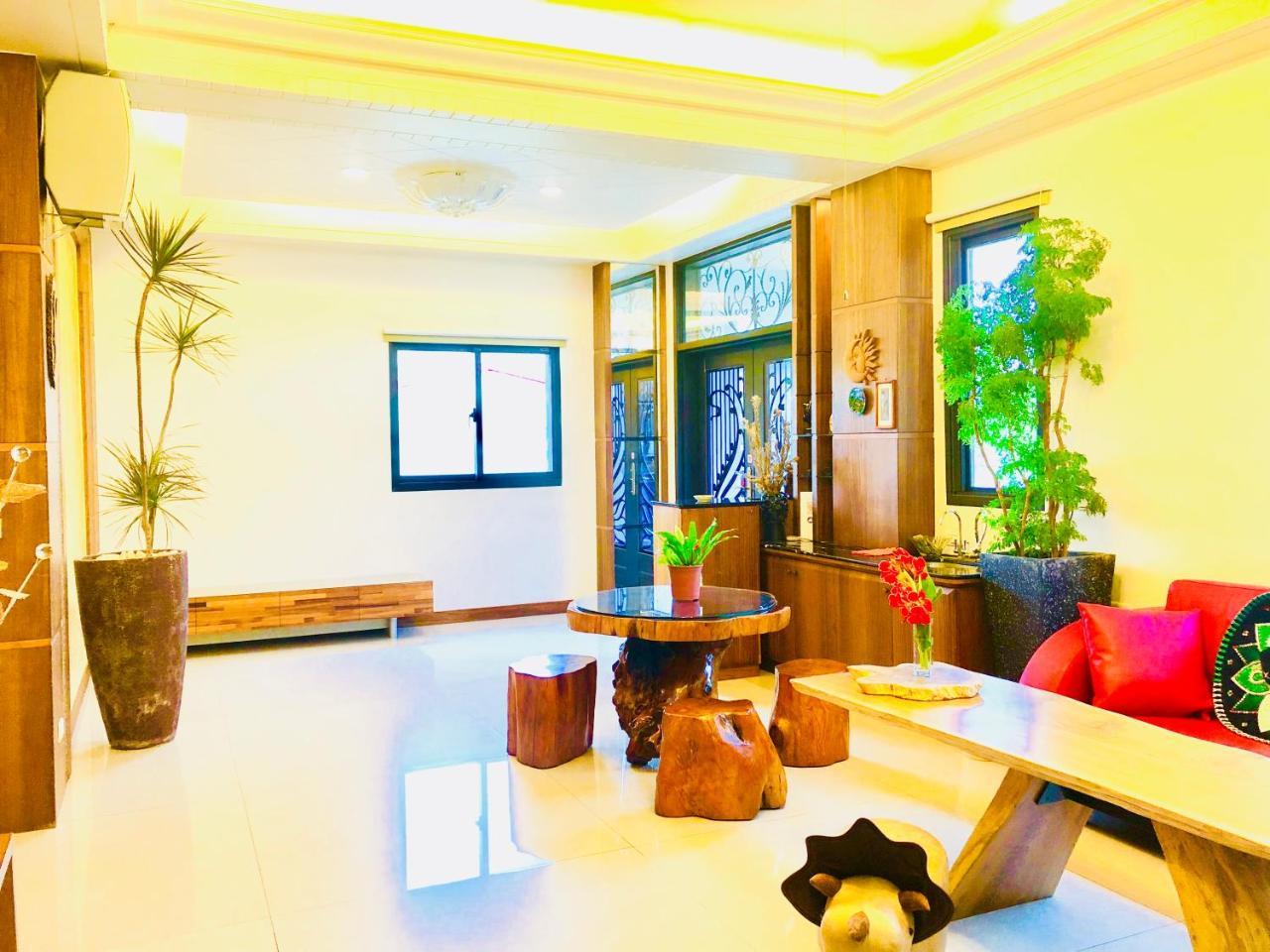 Ferienwohnung Weiden House Luodong Exterior foto