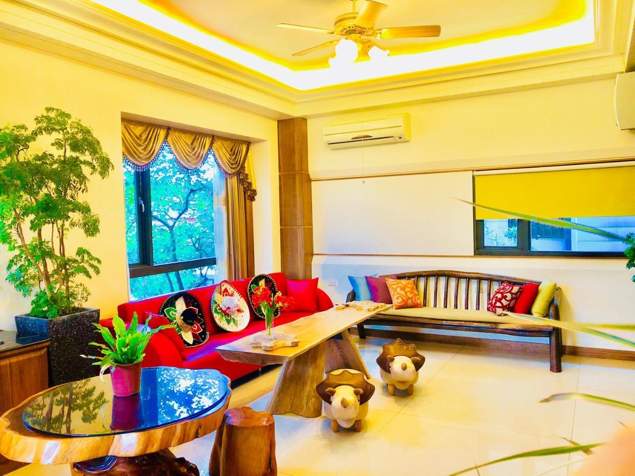 Ferienwohnung Weiden House Luodong Exterior foto